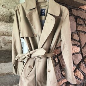 Women’s trench coat